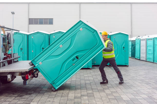Best Porta potty rental near me  in Chesterton, IN
